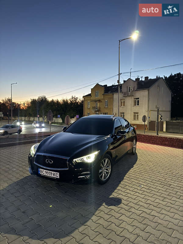 2016 infiniti q50