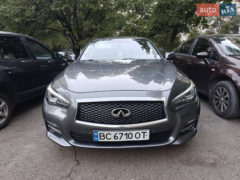 2015 infiniti q50