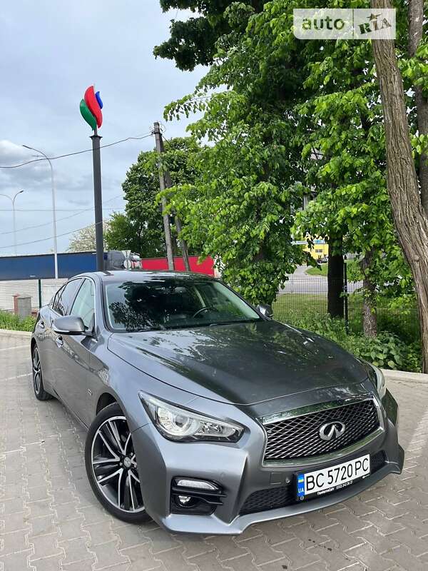 2016 infiniti q50