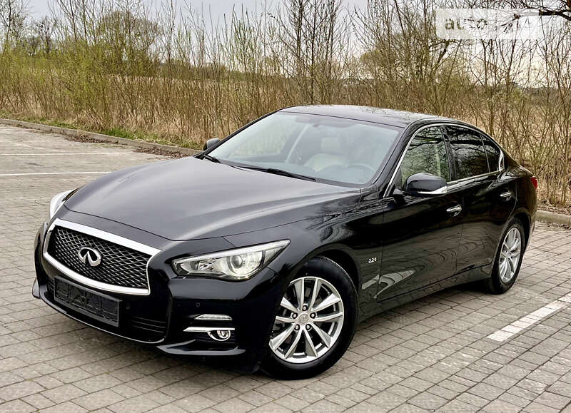 2016 infiniti q50