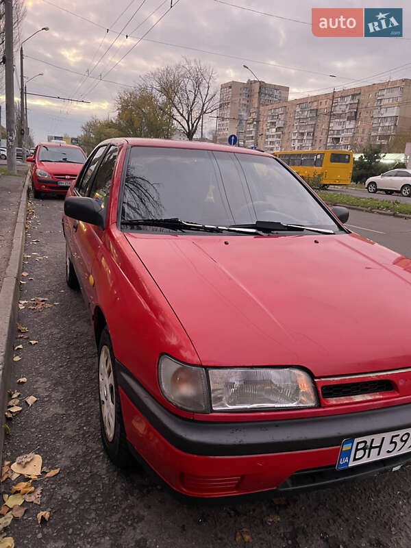 1993 nissan sunny