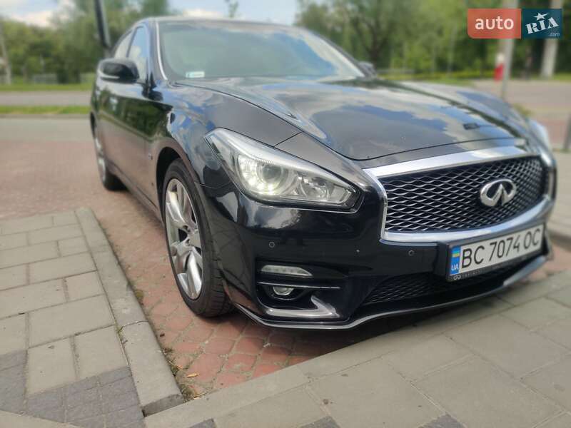2015 infiniti q70