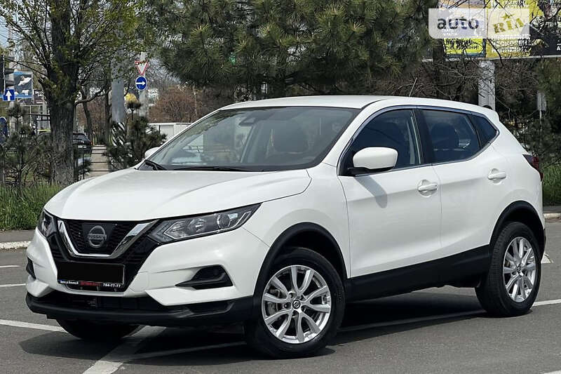 2020 nissan rogue sport