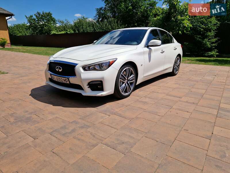 2015 infiniti q50