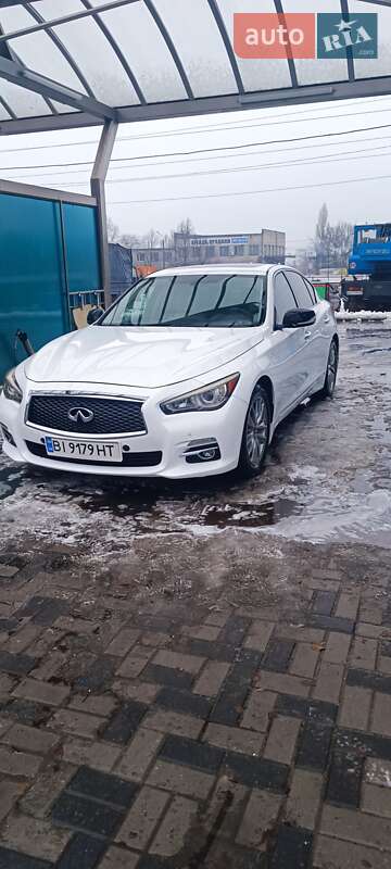 2013 infiniti q50