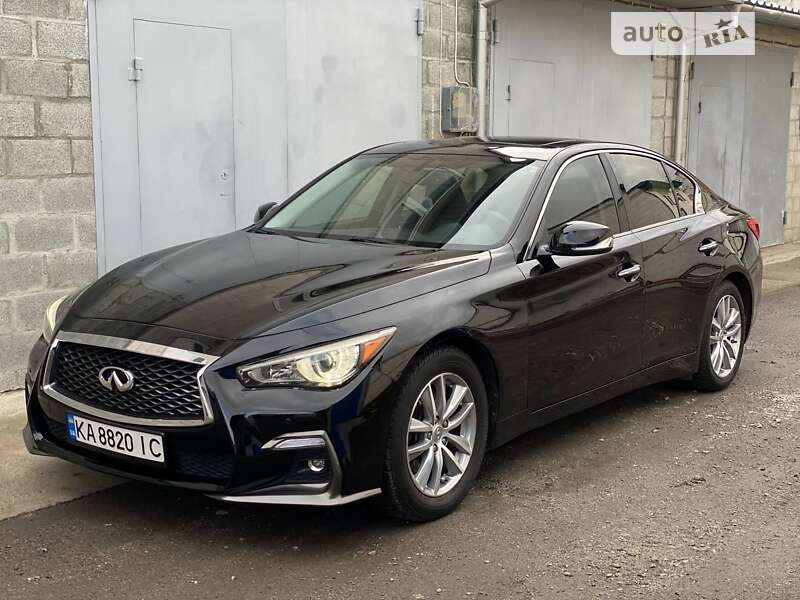 2015 infiniti q50