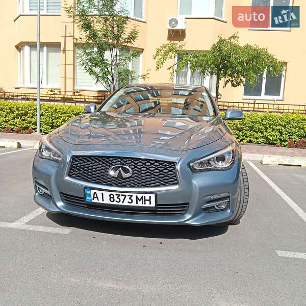 2015 infiniti q50