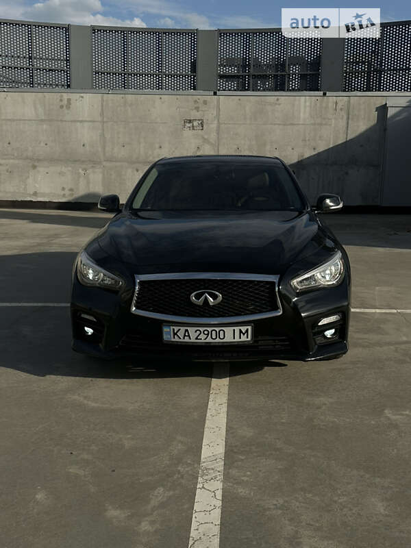 2015 infiniti q50