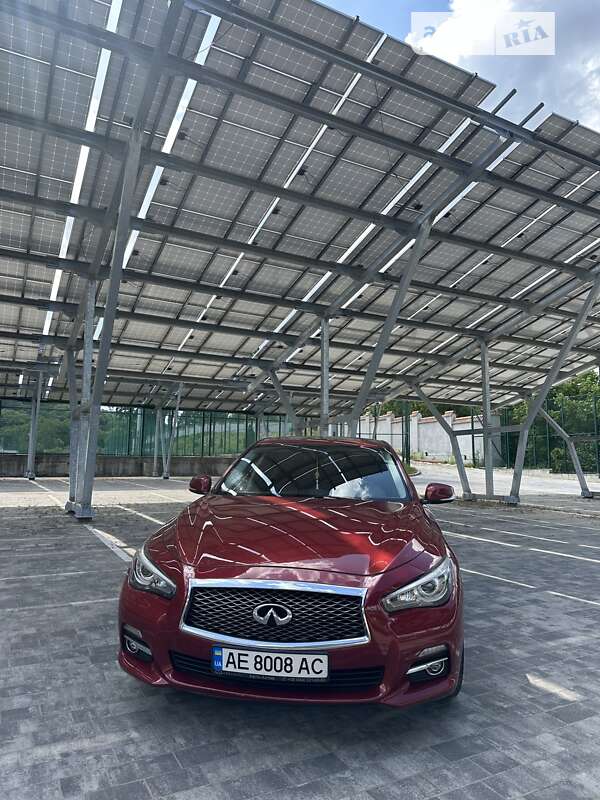 2014 infiniti q50