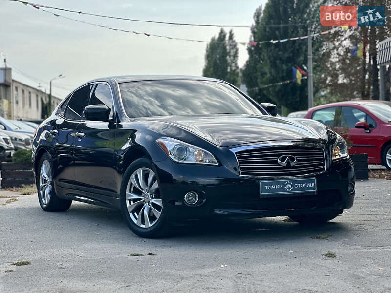 2012 infiniti m37