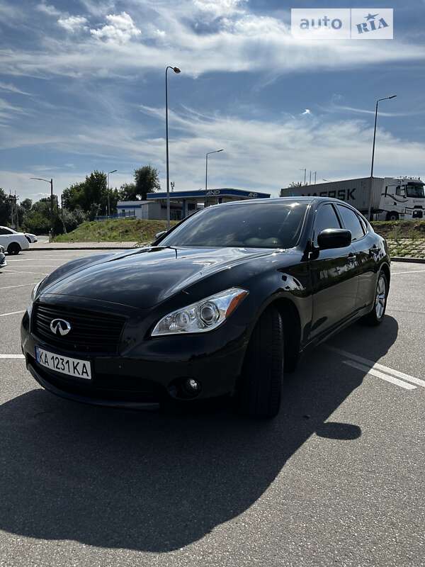 2013 infiniti m37