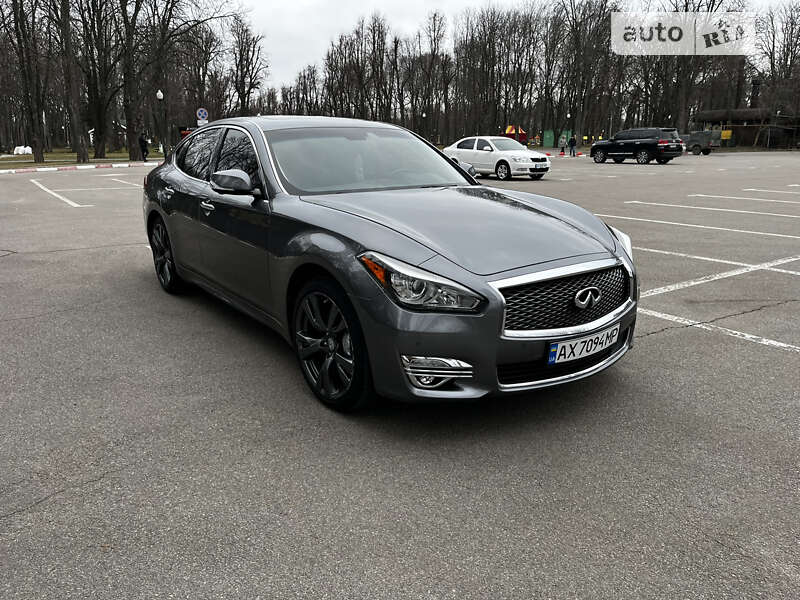 2014 infiniti q70