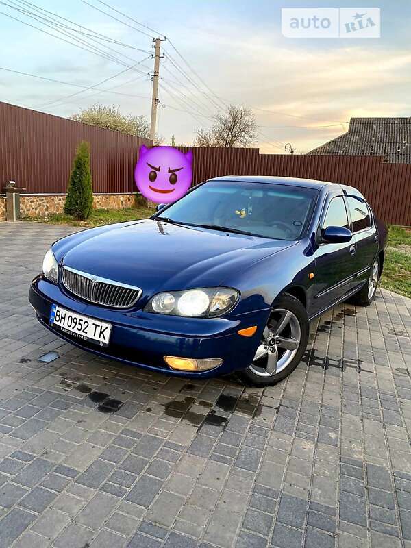 2000 nissan maxima
