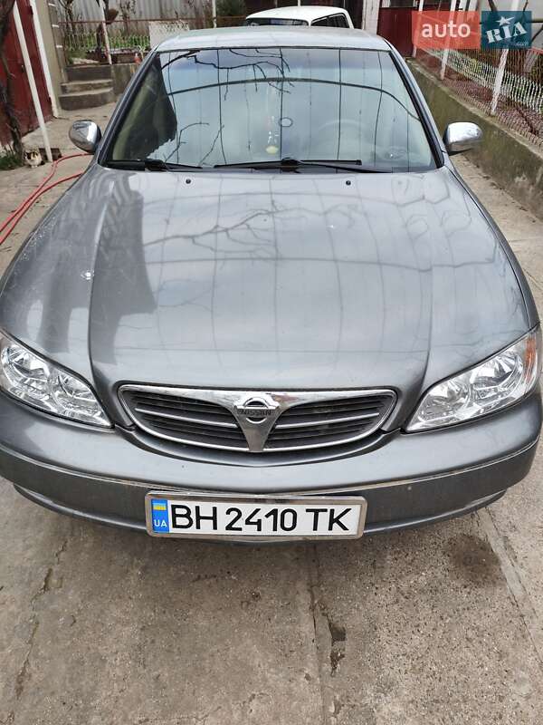 2000 nissan maxima