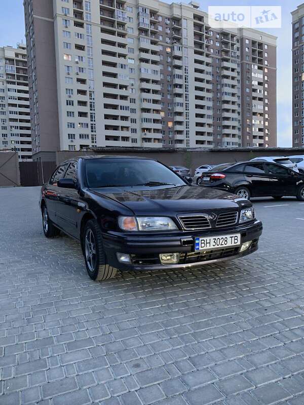 1995 nissan maxima