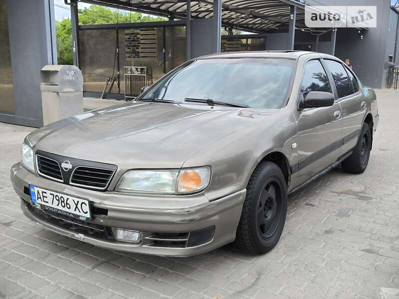 1995 nissan maxima