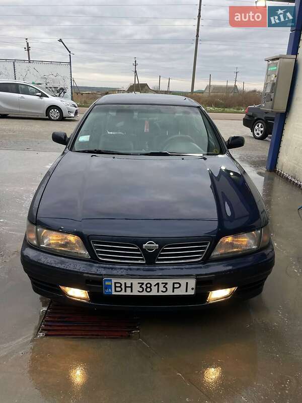 1995 nissan maxima