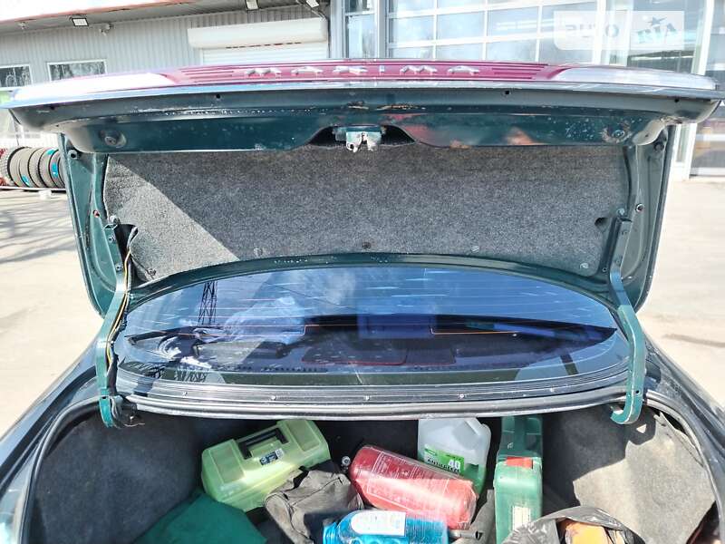 1995 nissan maxima