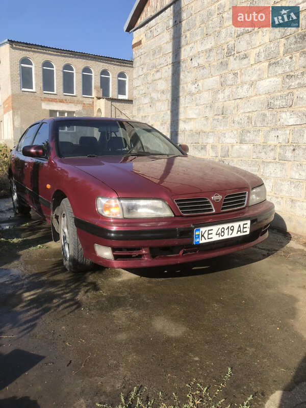 1996 nissan maxima
