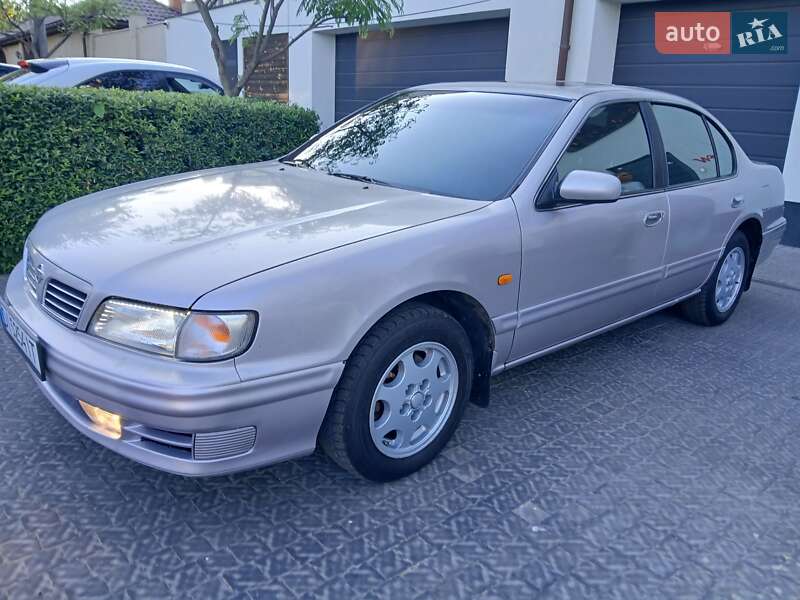 1995 nissan maxima