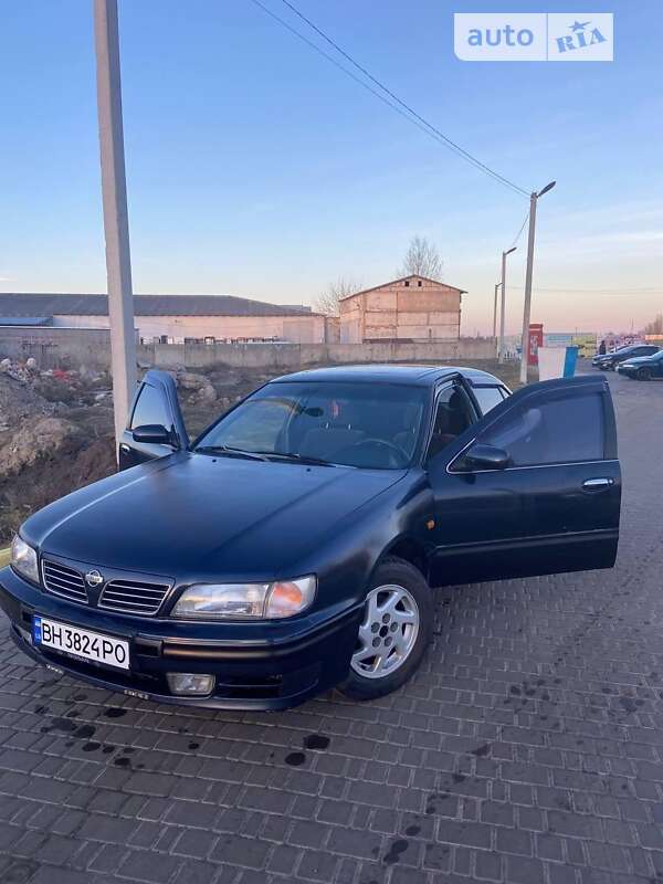 1995 nissan maxima