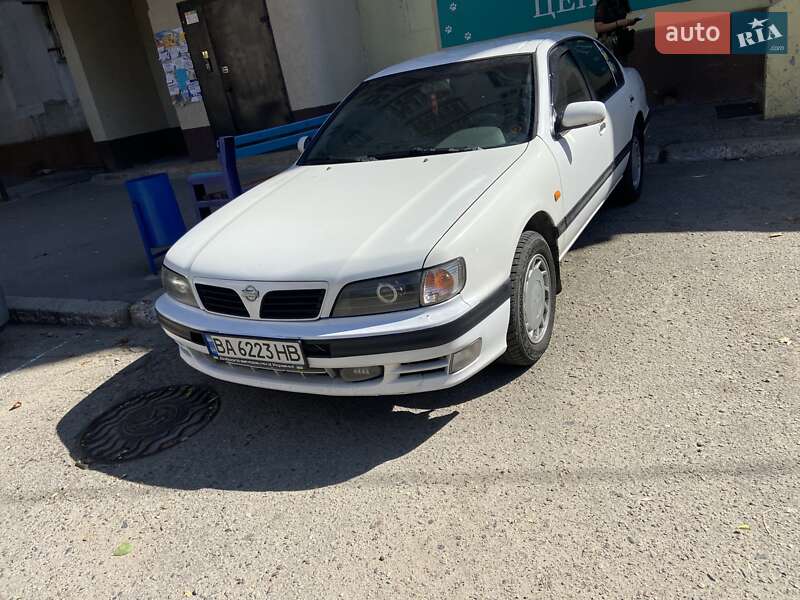 1995 nissan maxima
