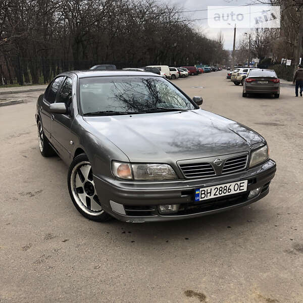 1995 nissan maxima