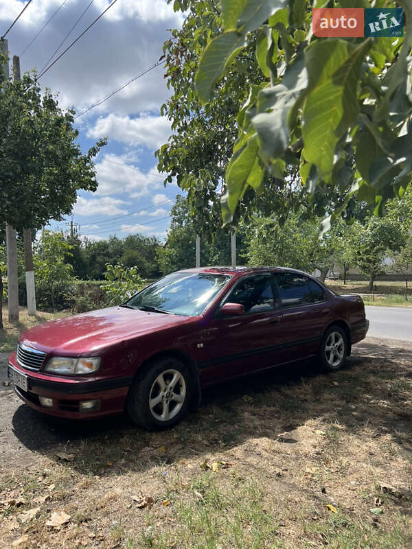 1995 nissan maxima