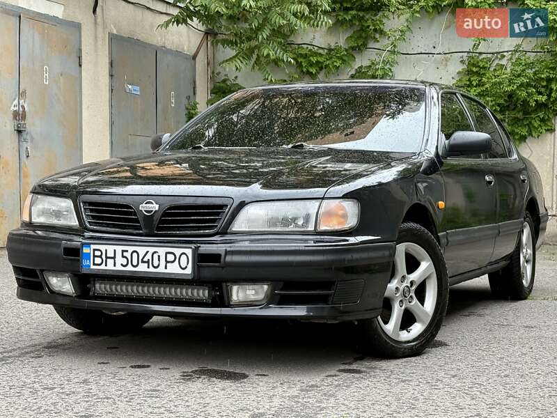 1996 nissan maxima