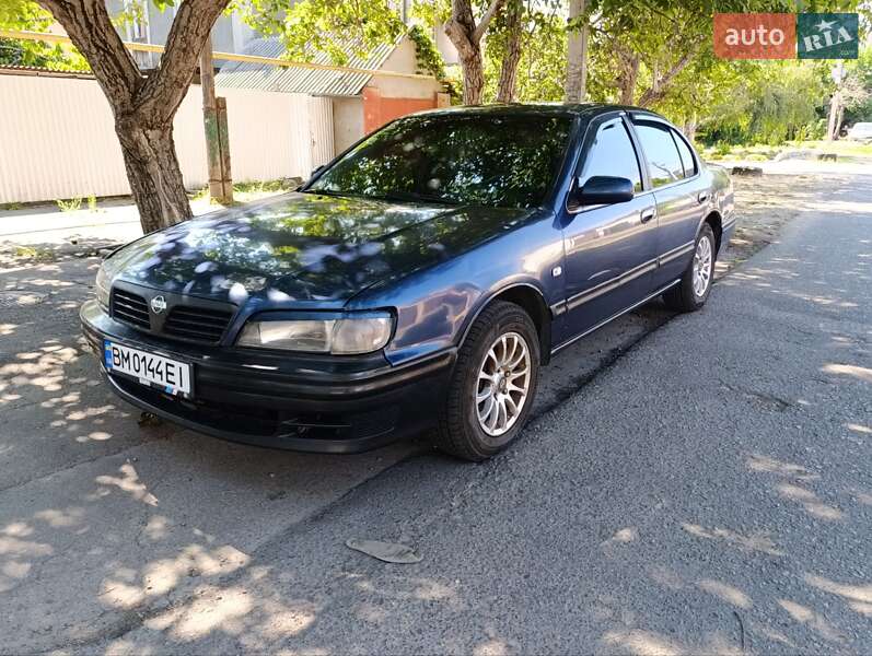 1995 nissan maxima