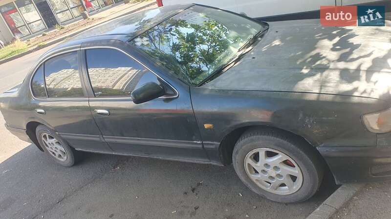 1995 nissan maxima
