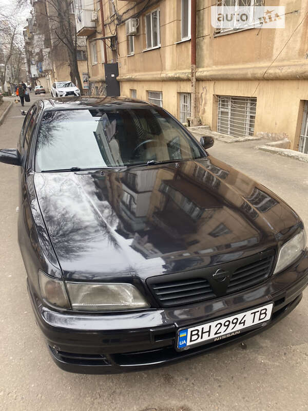 1995 nissan maxima