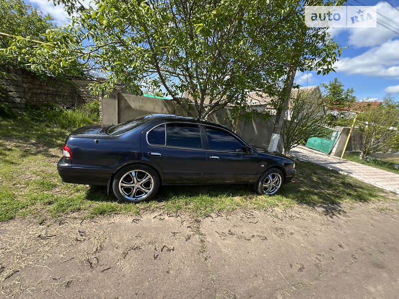 1997 nissan maxima
