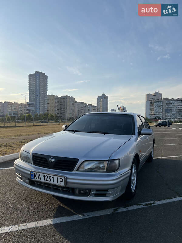 1998 nissan maxima