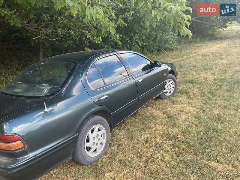 1998 nissan maxima