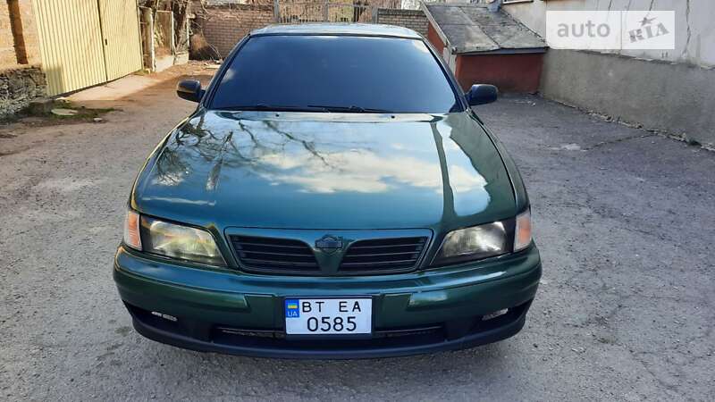 1999 nissan maxima