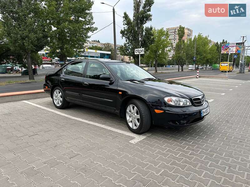 2004 nissan maxima