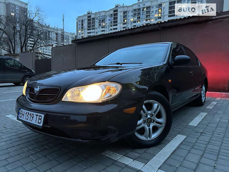 2000 nissan maxima