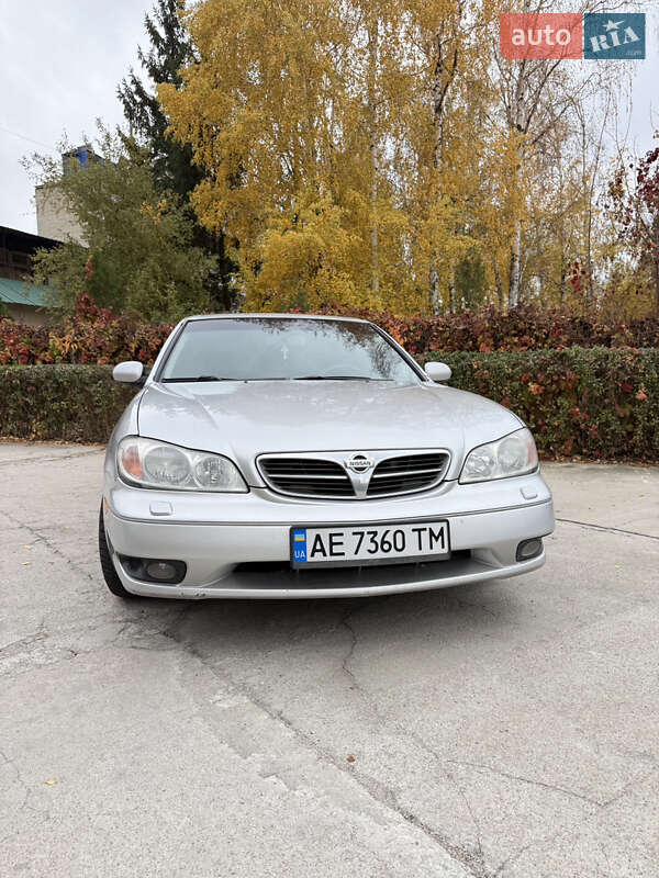 2000 nissan maxima