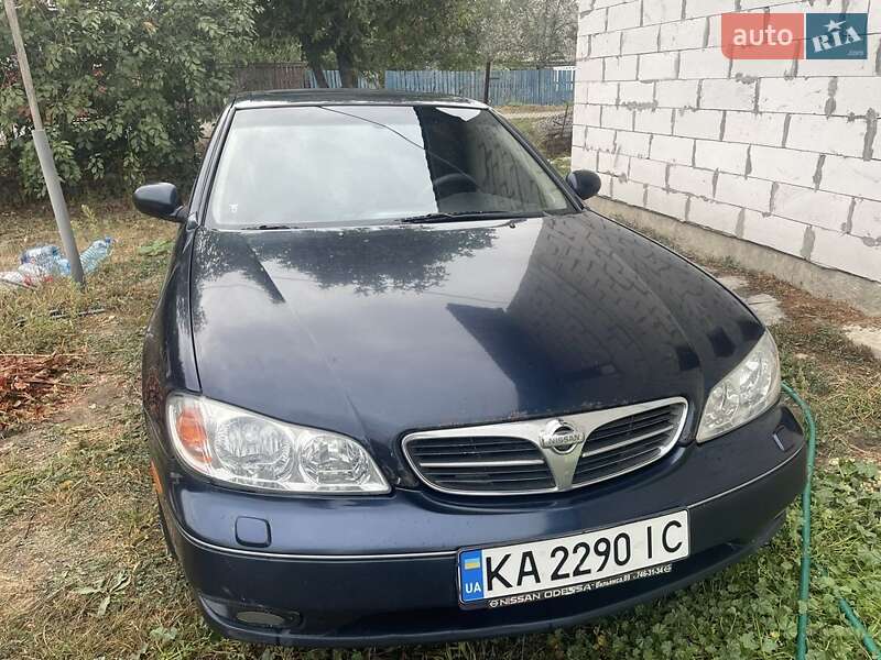 2000 nissan maxima
