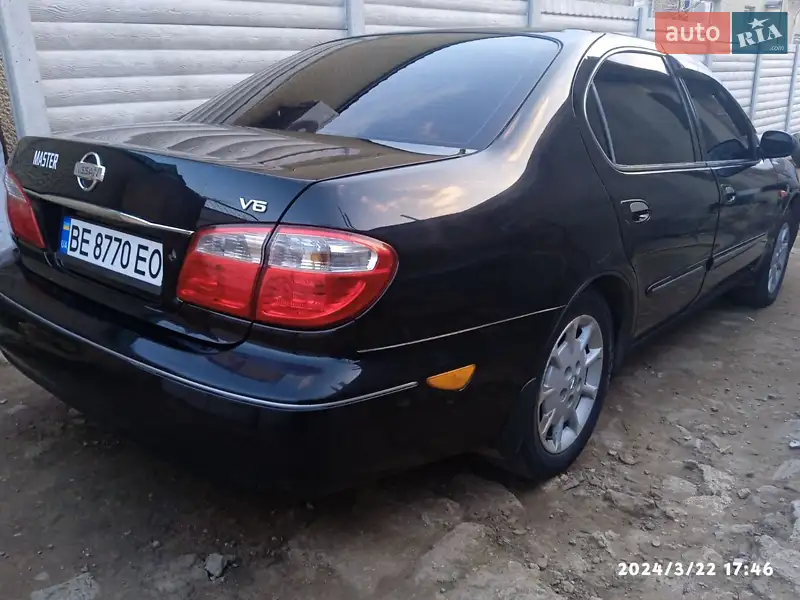 2000 nissan maxima