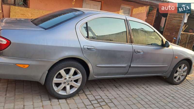 2003 nissan maxima