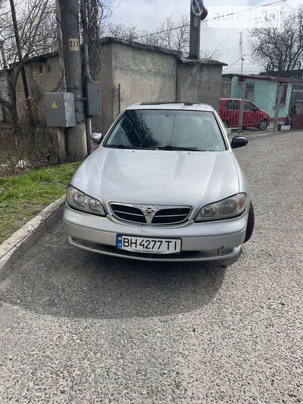 2003 nissan maxima