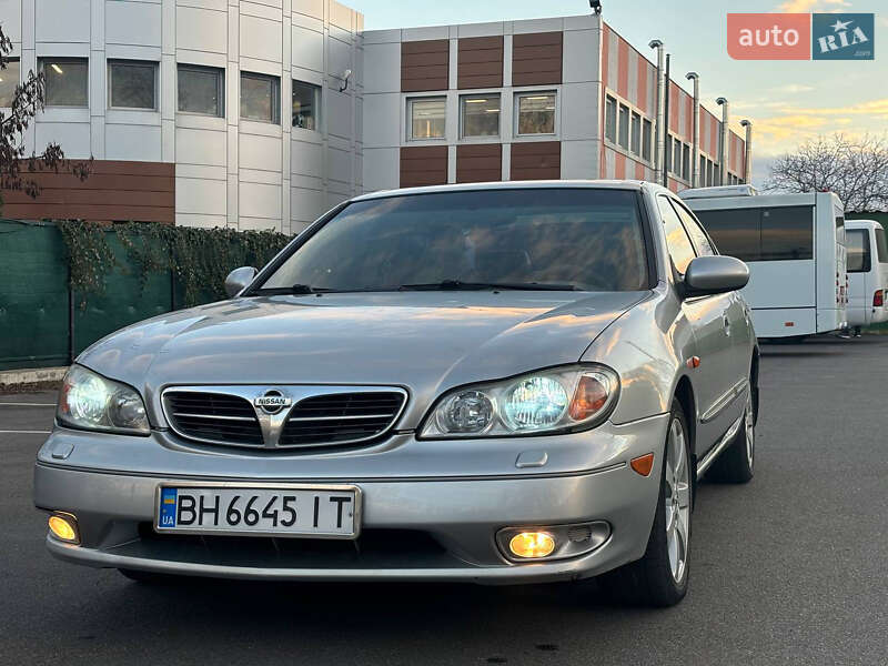 2003 nissan maxima