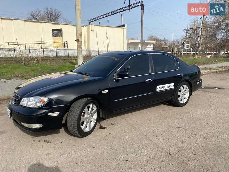 2003 nissan maxima