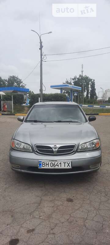 2004 nissan maxima