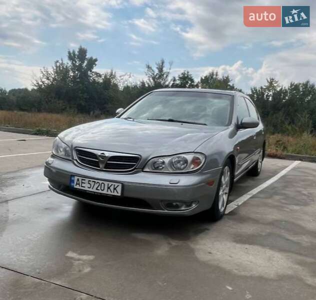 2004 nissan maxima