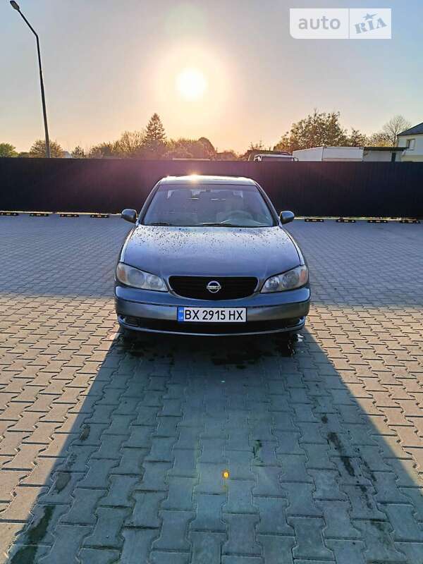 2005 nissan maxima
