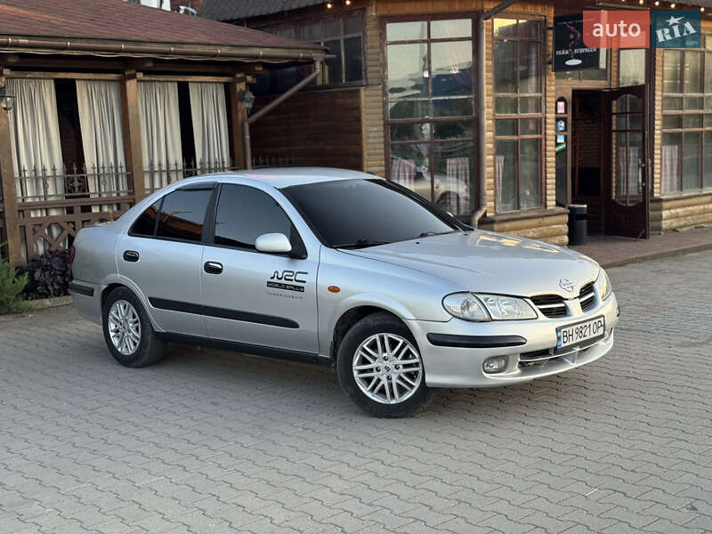 2000 nissan almera