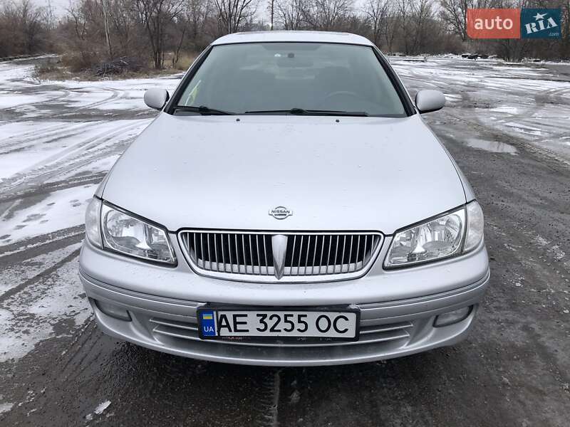 2005 nissan sunny